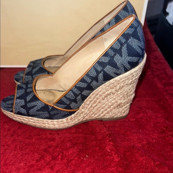 Michael Kors Blue and Cream Wedge Shoes - Picture 4 of 9